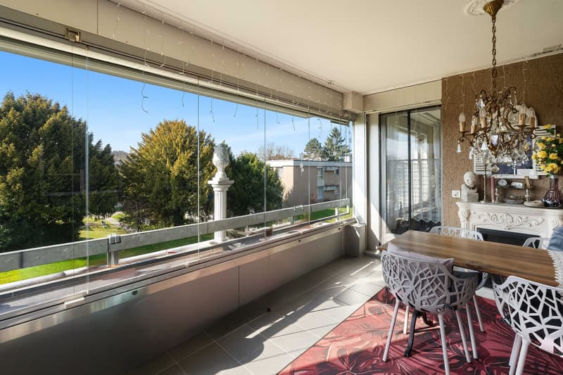Verglaster Balkon