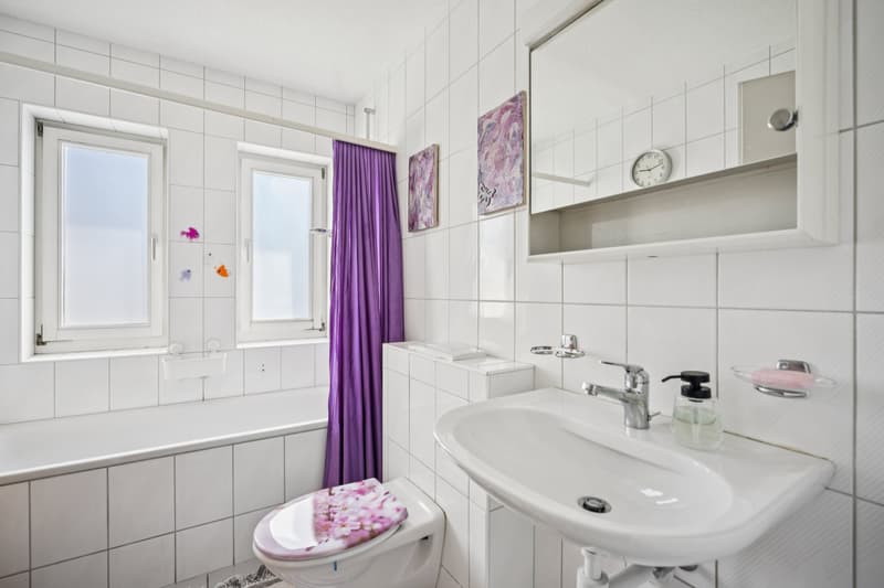 Badewanne, Lavabo und WC