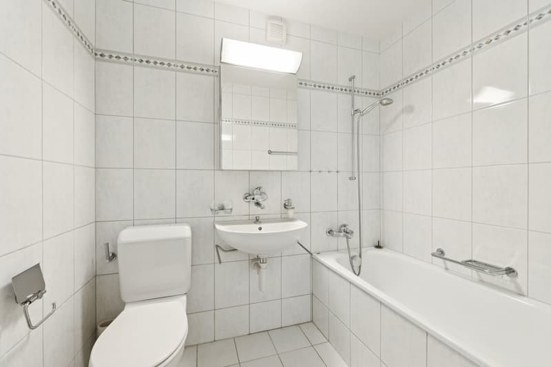 Badezimmer mit Badewanne