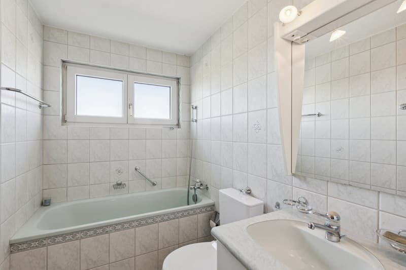 Badezimmer mit Badewanne