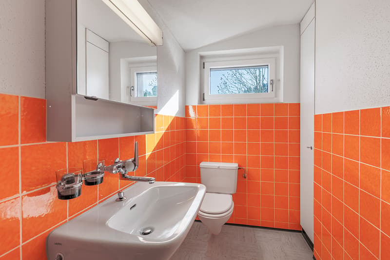 Badezimmer mit Dusche