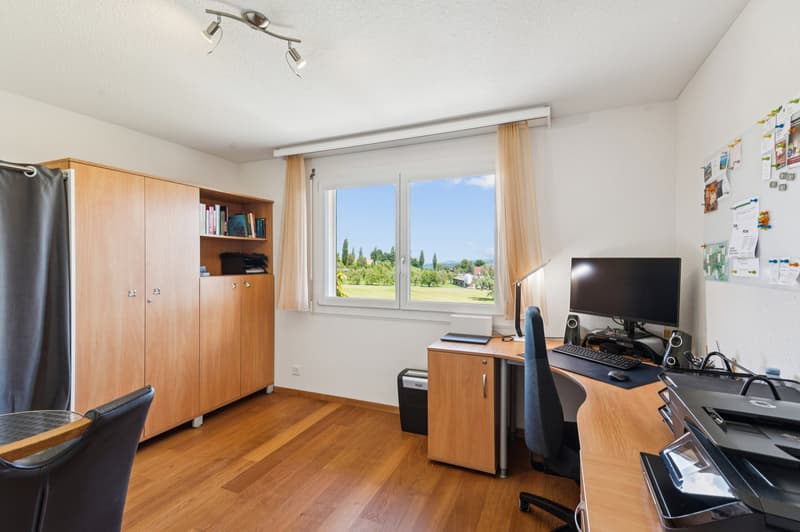 Blick ins dritte Zimmer - heute als Büro genutzt