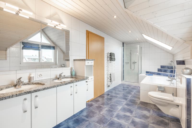 Badezimmer im 1.OG