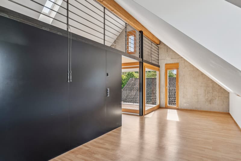 Galerie mit Blick in den Wohnbereich