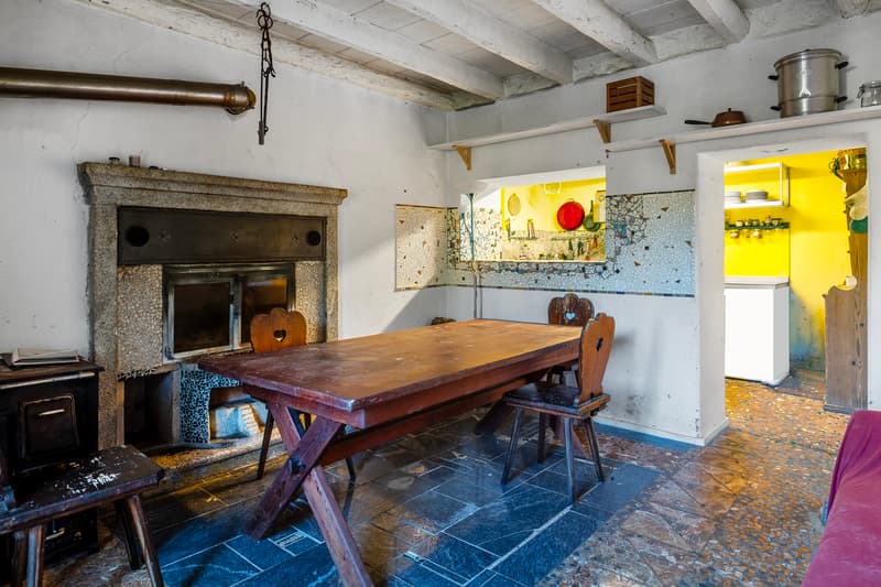 Sala da pranzo e cucina / Essbereich und Küche