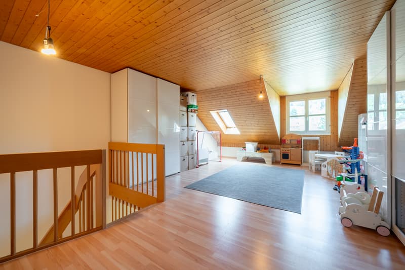 Offenes Zimmer im Dachgeschoss