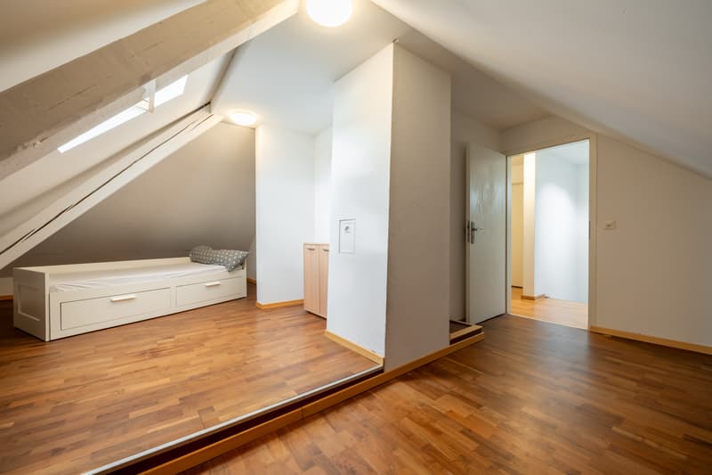Zimmer Dachgeschoss - Wohnung