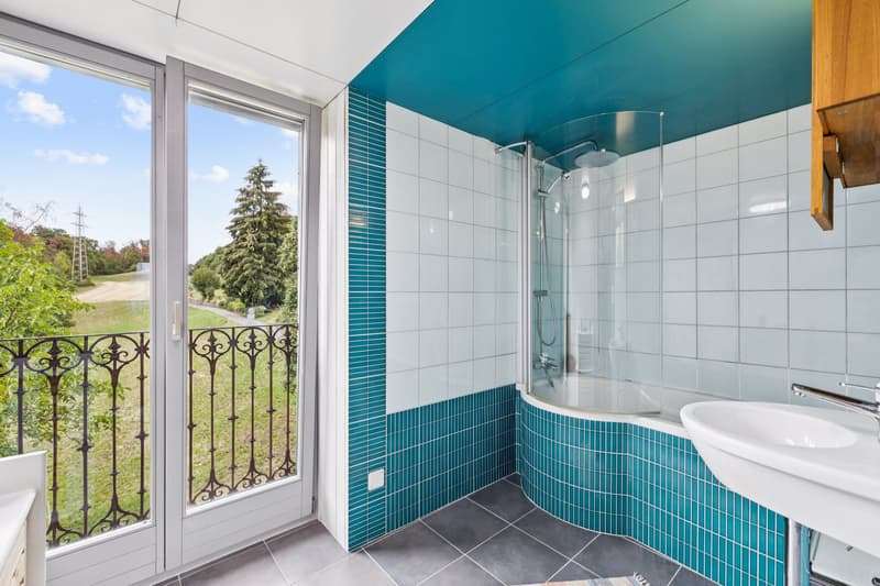 Salle de bain dans les combles