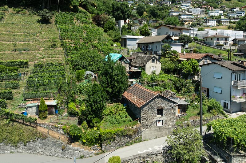 Terreno con rustici da riattare