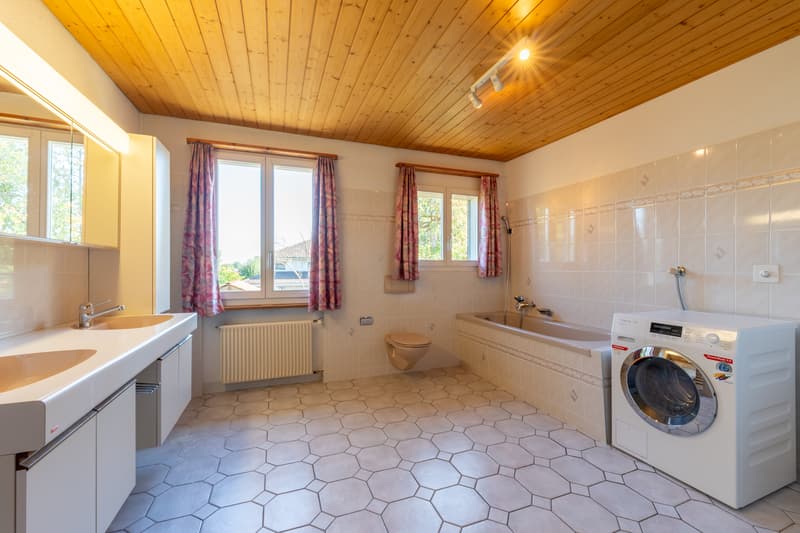 Badezimmer (OG)