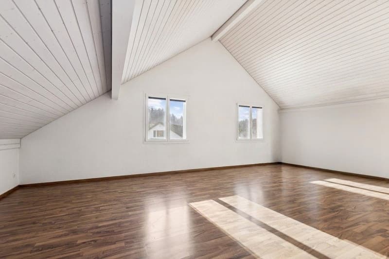 Riesiges Schlafzimmer mit option dieses in zwei Räume aufzuteilen