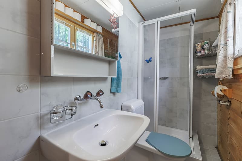 Badezimmer obere Wohnung