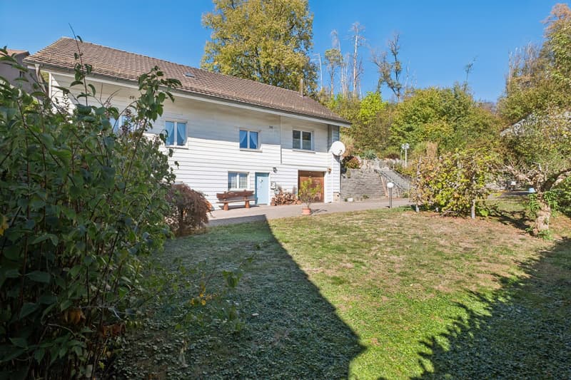 Aussenansicht mit Garten