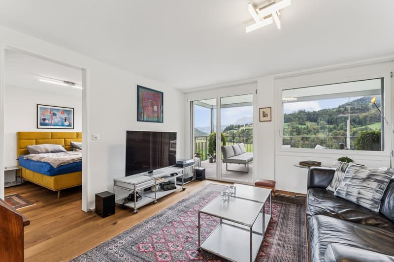 ... und direktem Zugang zum Schlafzimmer sowie zum Balkon