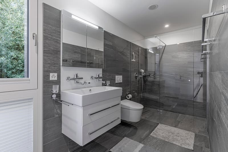 DU/WC
