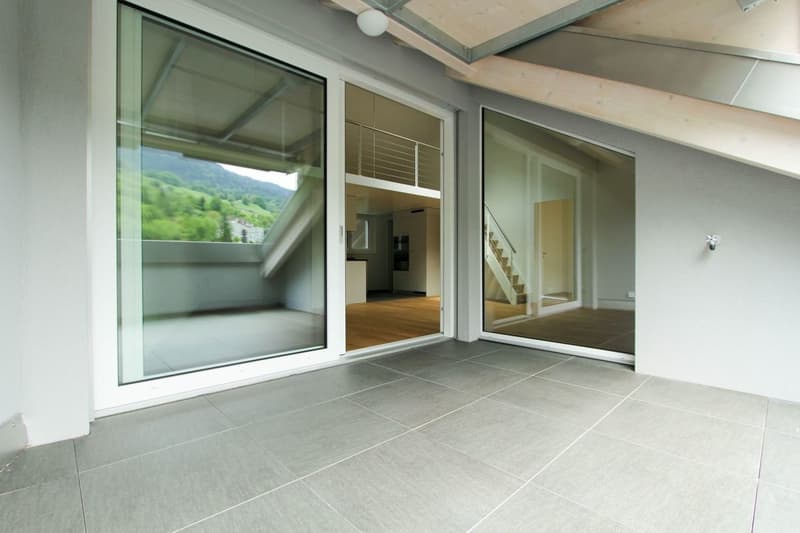 Dachwohnung auf zwei Stöcken - schöne Loggia (14)