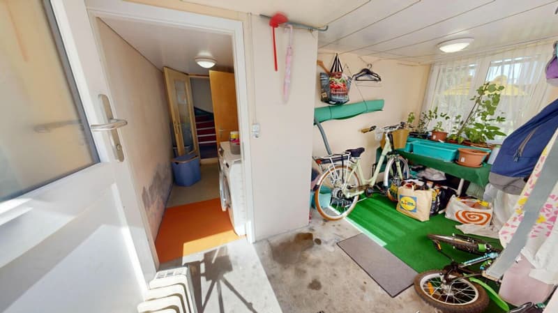 4½-Zi Doppel-Einfamilienhaus an zentraler Lage (4)