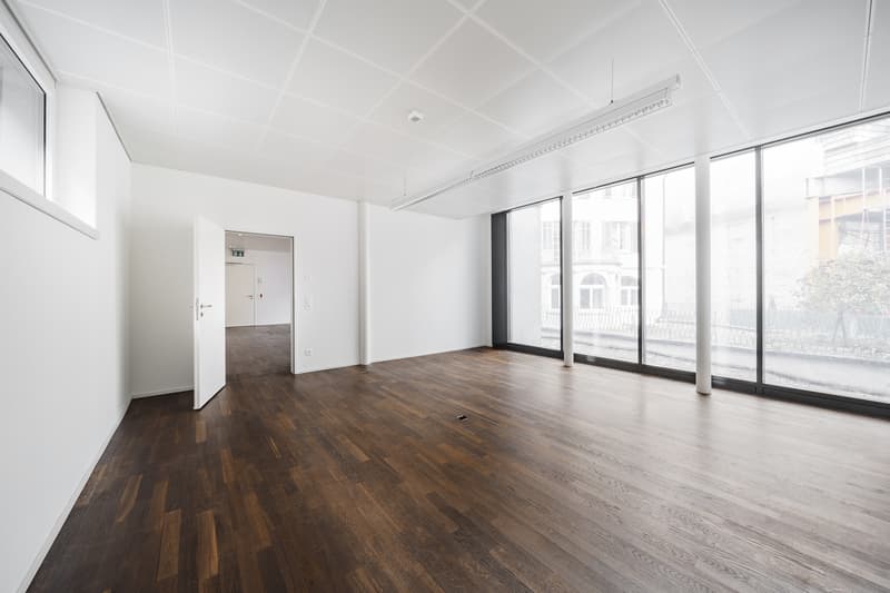 Espace de bureau/cabinet à emplacement idéal ! (7)