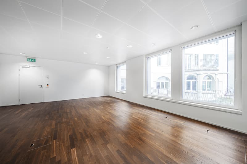 Espace de bureau/cabinet à emplacement idéal ! (8)