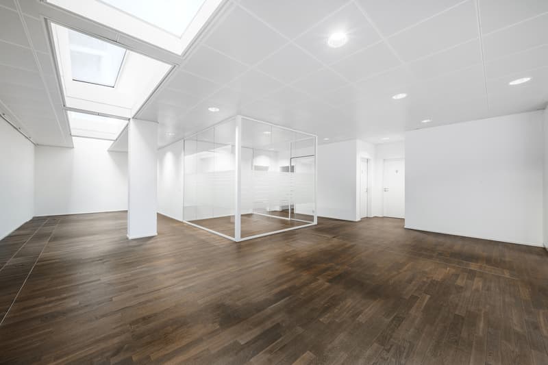 Espace de bureau/cabinet à emplacement idéal ! (11)