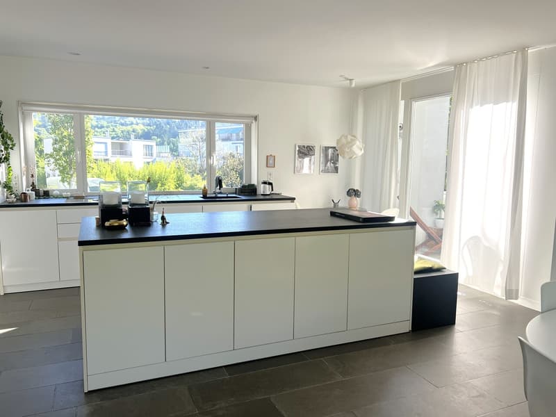 Idylle und Grosszügigkeit - 7-Zimmer-Einfamilienhaus mit Garten und Dachterrasse (8)