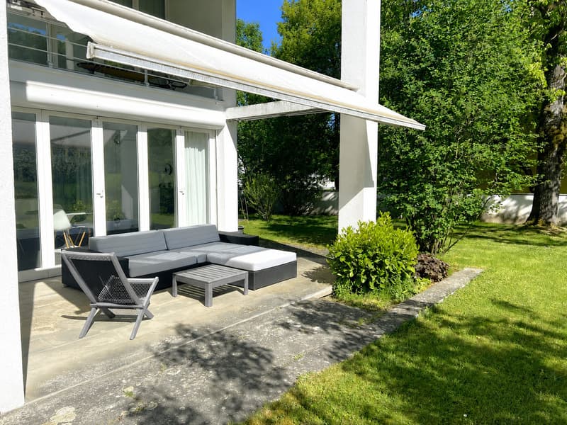 Idylle und Grosszügigkeit - 7-Zimmer-Einfamilienhaus mit Garten und Dachterrasse (1)
