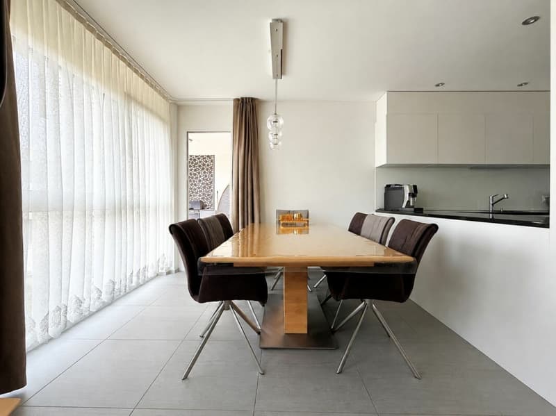 Neuwertige 4.5-Zimmer-Wohnung mit Altstadtblick in Klingnau (3)