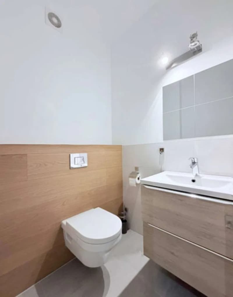 Bright 2.5-Room Apartment with Balcony & Garage in Chur – Available Immediately (11)