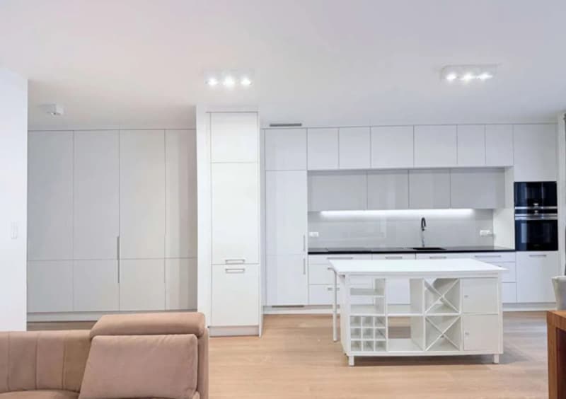 Bright 2.5-Room Apartment with Balcony & Garage in Chur – Available Immediately (16)