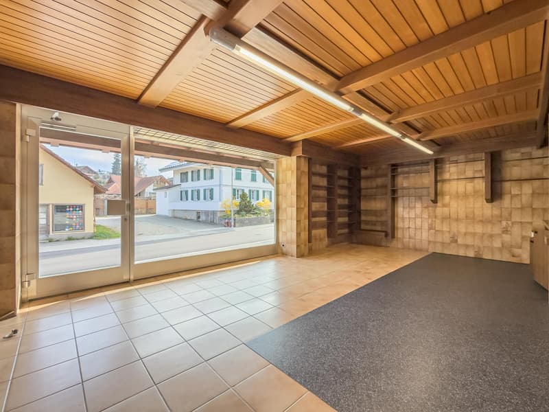 GEPFLEGTES WOHN- UND GEWERBEHAUS IN MELCHNAU ZU VERKAUFEN (8)
