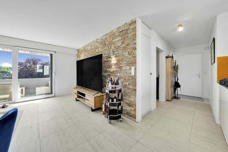 Modernisiserte 3.5-Zimmer-Wohnung an zentraler Lage (3)