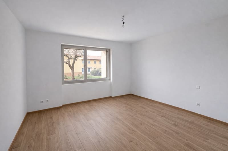 Nuovo 3.5 locali vista lago con giardino a Massagno (3)