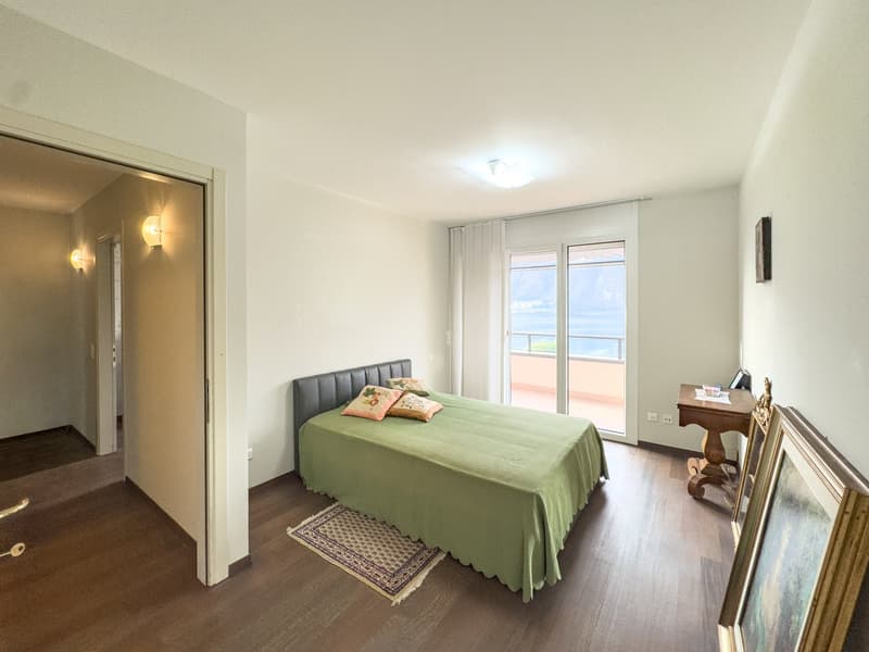 Appartamento vista lago con giardino a Bissone (5)