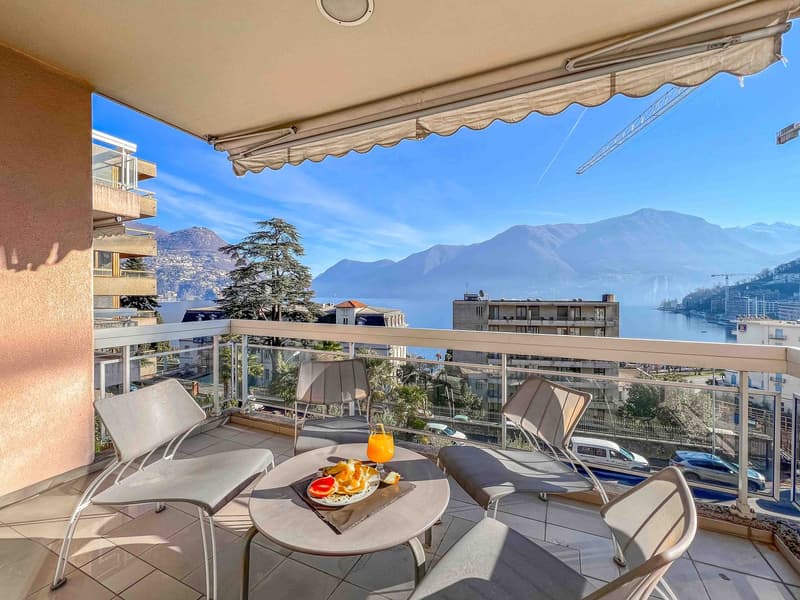 Prestigioso appartamento vista lago a Lugano (8)