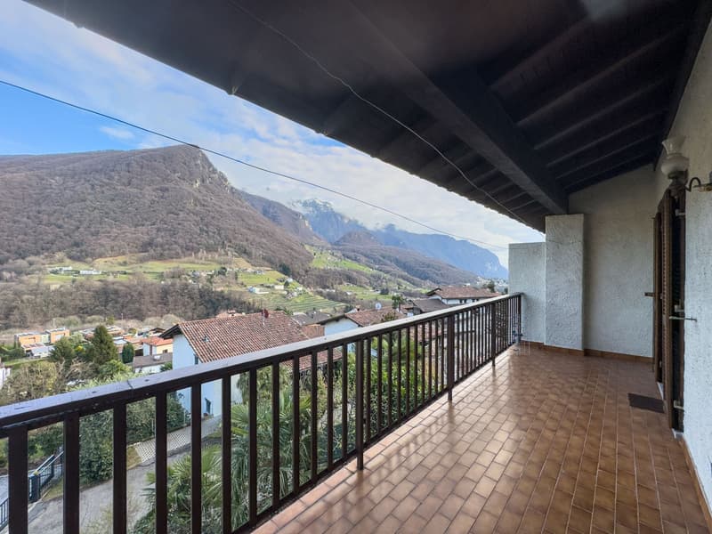 Casa gemella con giardino in vendita ad Arogno (7)