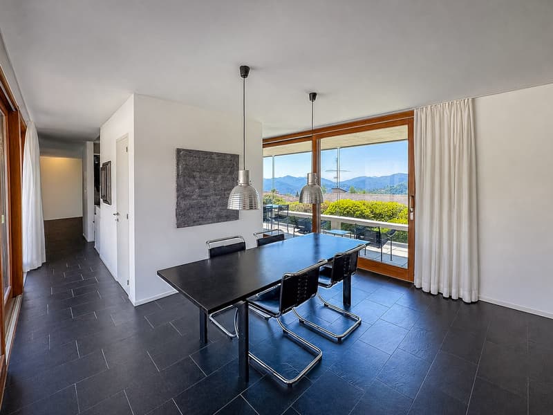 Casa contigua con giardino a Villa Luganese (2)