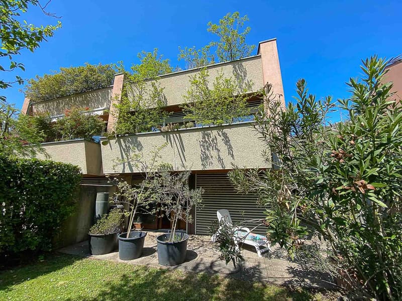 Spaziosa casa gemella con giardino a Melano (13)