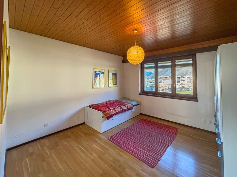 Spaziosa casa gemella con giardino a Melano (2)