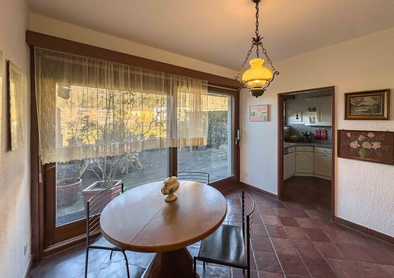 Spaziosa casa gemella con giardino a Melano (5)
