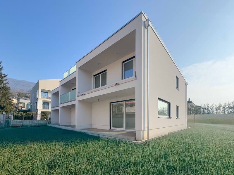 Casa a schiera costruita con possibilità di rifinire gli interni (1)