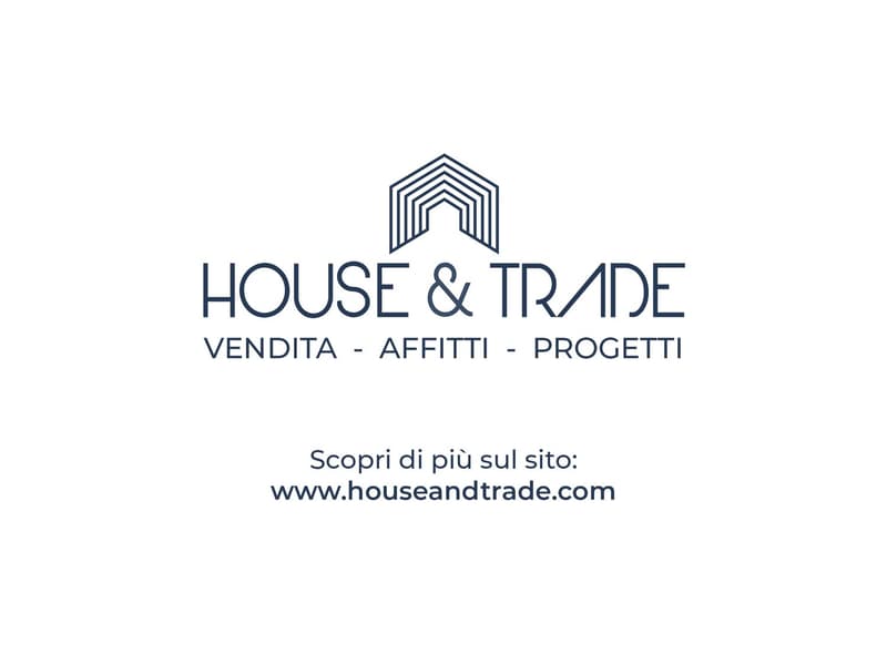 Villa direttamente sul lago con posti barca privati (17)