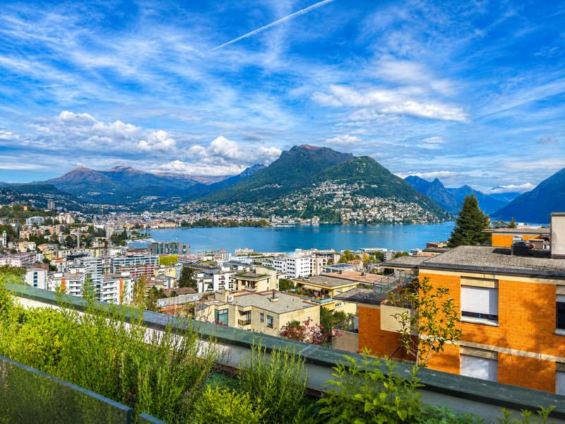 Attico vista lago a Paradiso anche come residenza secondaria (10)