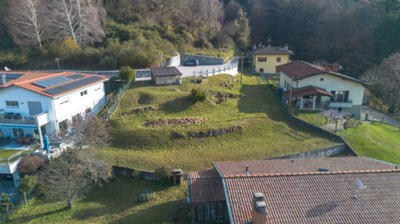Terreno edificabile a Caneggio con vista aperta sulla valle (4)