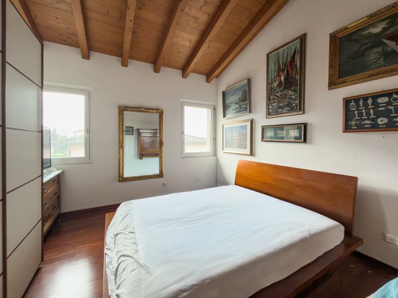 Casa con giardino a Cadro (5)