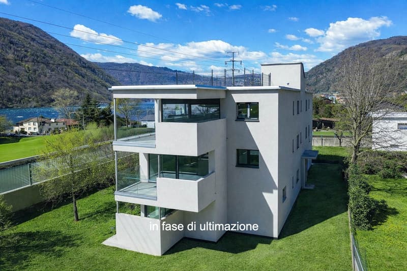 Moderno e nuovo 3.5 locali duplex con giardino a Melano (4)