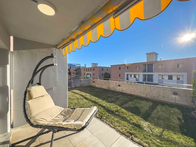 Casa gemella con giardino ad Arzo (4)