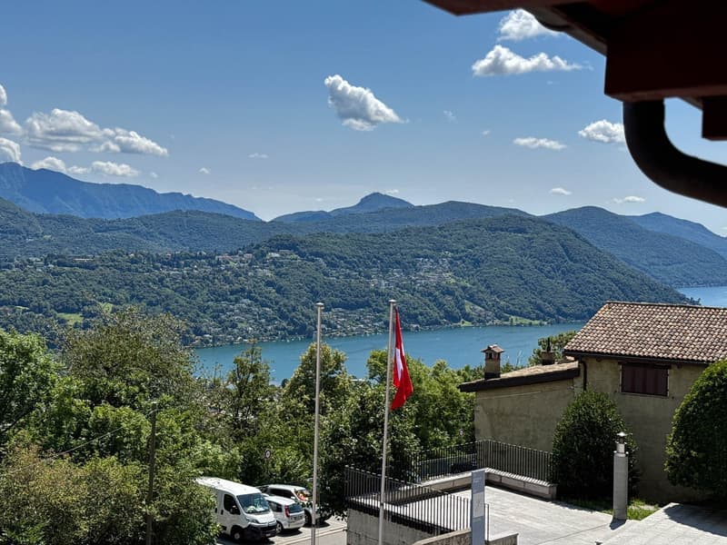 Casa ristrutturata con due appartamenti e vista lago (6)