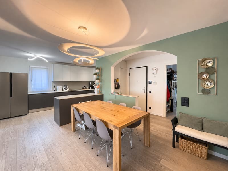 Casa bifamiliare con grande giardino a Morbio Inferiore (2)