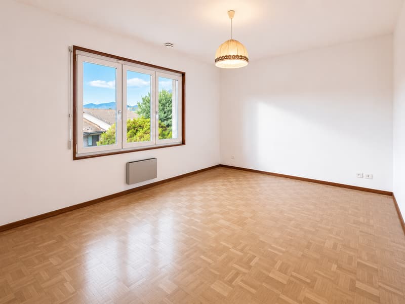 Casa unifamiliare con giardino a Morbio Superiore (3)