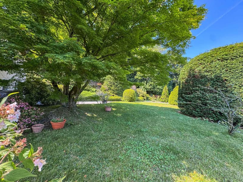Villa con giardino e vista aperta sul golfo di Lugano a Carona (14)